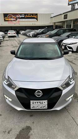 Nissan Maxima